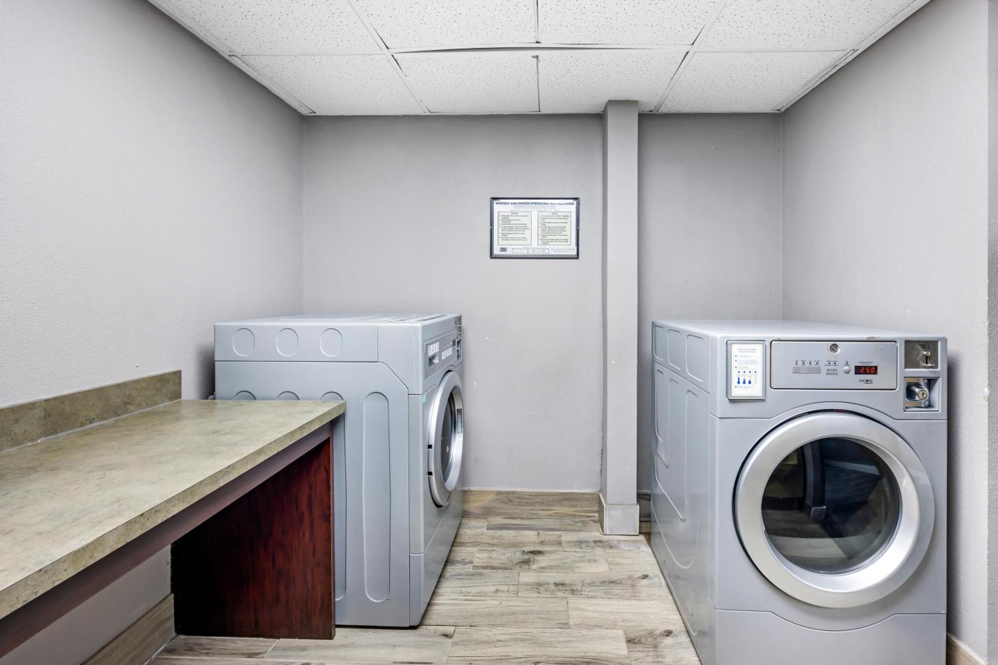 Quality Inn Clarksville - Exit 11 Luaran gambar
