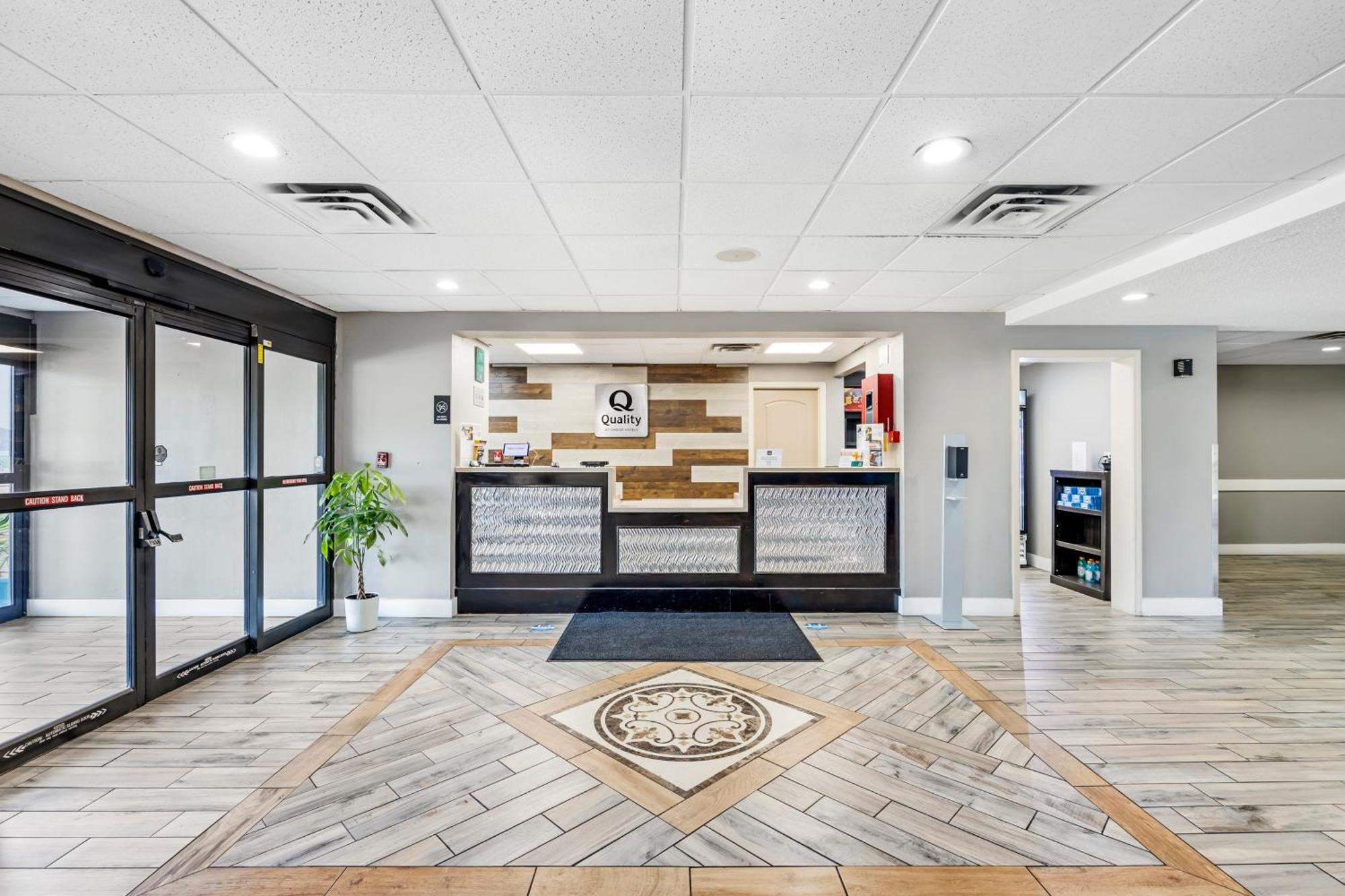 Quality Inn Clarksville - Exit 11 Luaran gambar