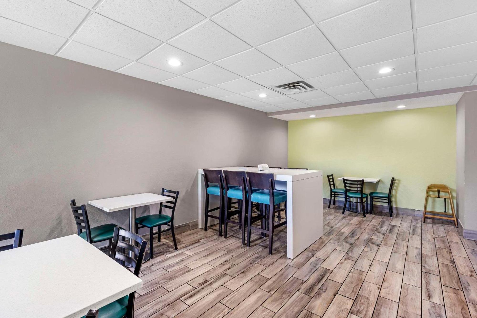 Quality Inn Clarksville - Exit 11 Luaran gambar